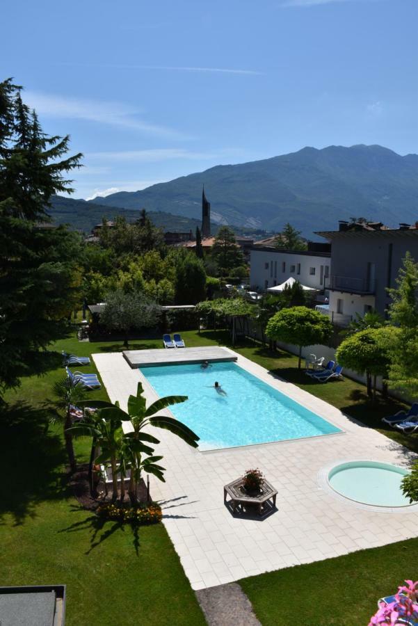 Villa Dina Riva del Garda Exterior foto