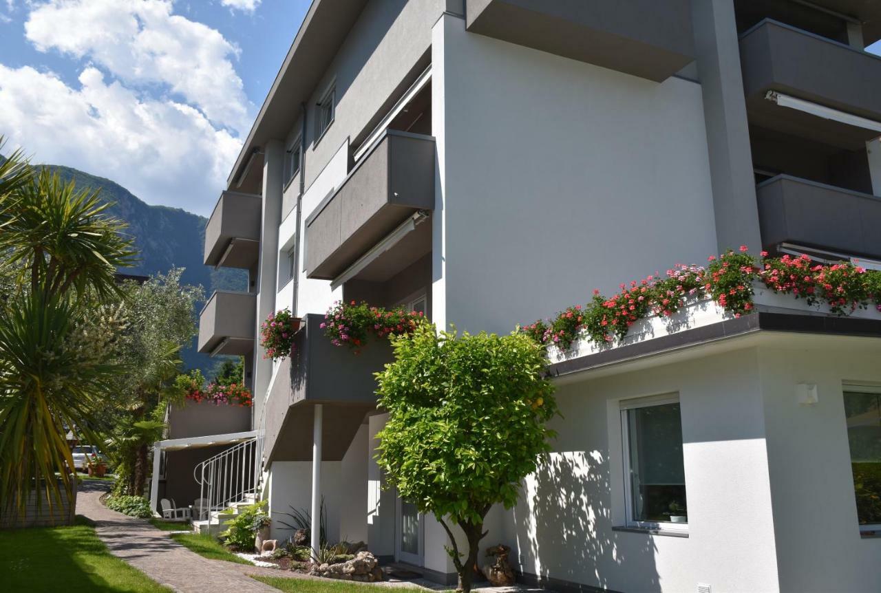 Villa Dina Riva del Garda Exterior foto