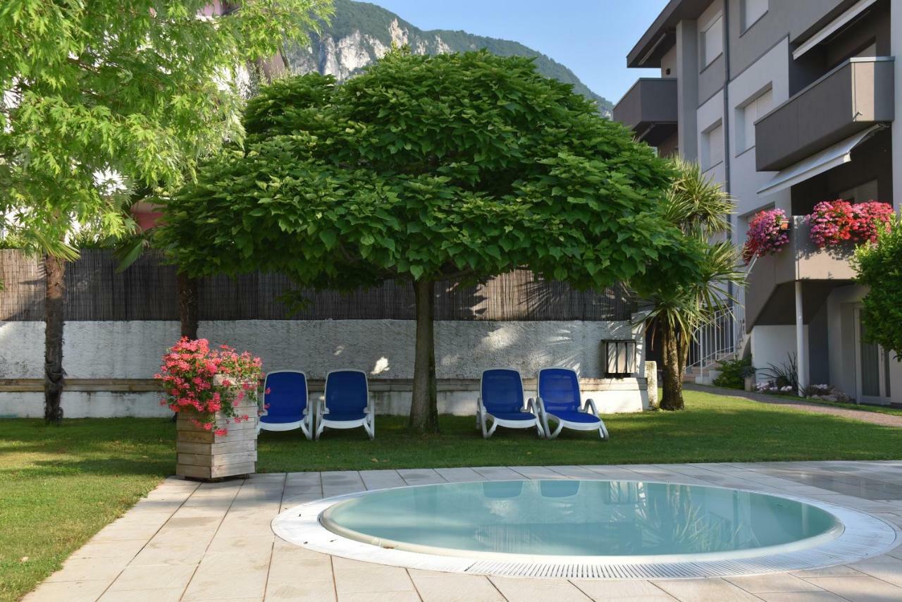 Villa Dina Riva del Garda Exterior foto