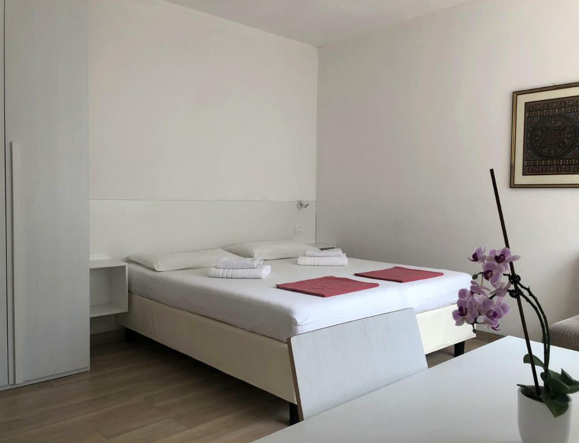 Villa Dina Riva del Garda Exterior foto
