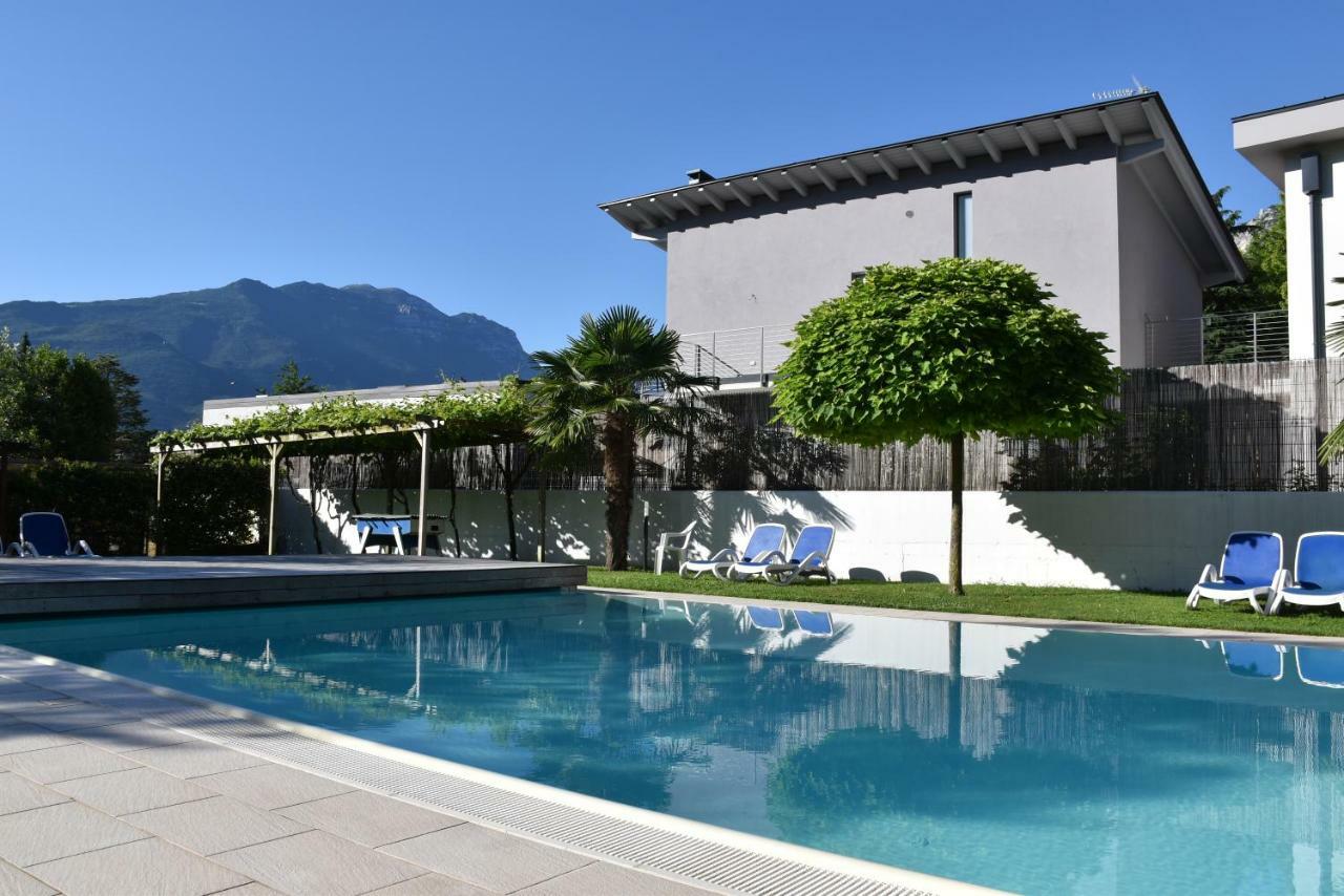 Villa Dina Riva del Garda Exterior foto