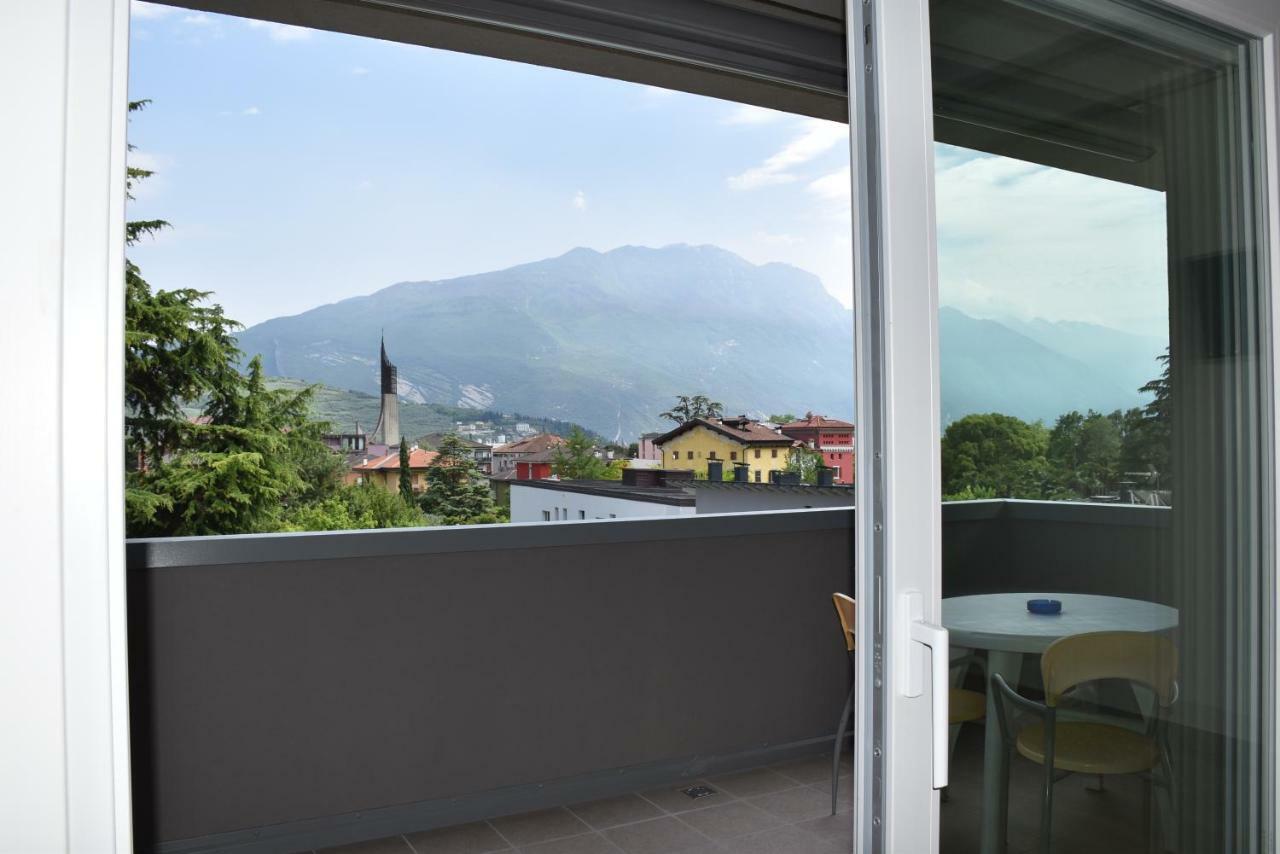 Villa Dina Riva del Garda Exterior foto